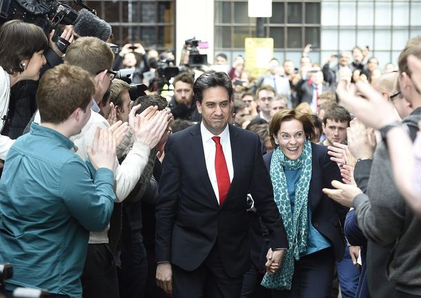 Tras la victoria de Cameron, renunció el líder de los laboristas británicos