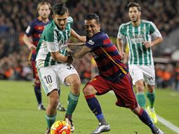 con un gol de messi en su partido 500, el barcelona goleo al betis como local con un gol de messi en su partido 500, el barcelona goleo al betis como local