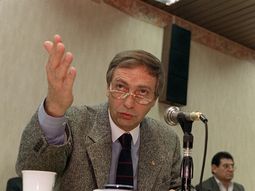 Fuerte cruce tras la muerte de Luis Brandoni: Pichetto destrozó a Pablo Sirvén por el título de una nota Fuerte cruce tras la muerte de Luis Brandoni: Pichetto destrozó a Pablo Sirvén por el título de una nota