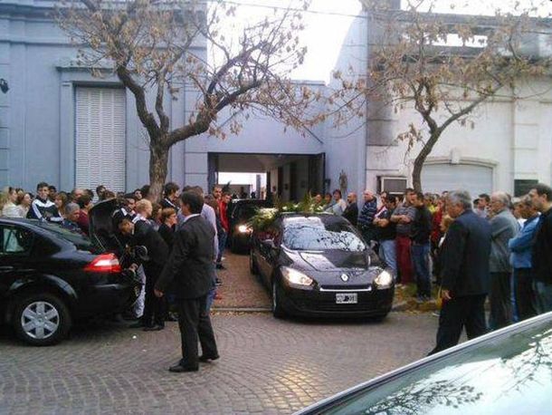 Dolor en el último adiós a Cristian Gómez, el futbolista fallecido durante un partido