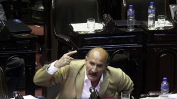 tension en diputados: yoma tildo de gallinero al bloque k tension en diputados: yoma tildo de gallinero al bloque k