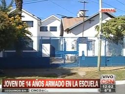Un adolescente fue armado a su escuela privada