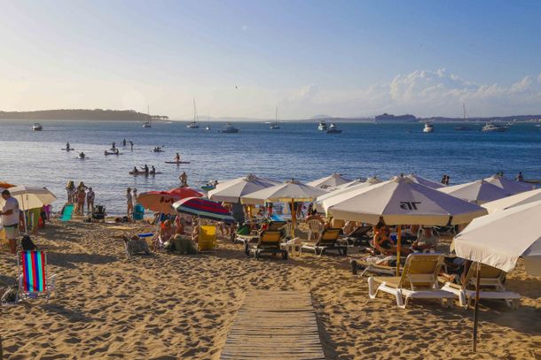Los turistas argentinos ingresaron masivamente a Uruguay durante los últimos días del año.