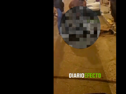 Grave accidente: automovilista choca motociclista y lo abandona en la calle agonizando
