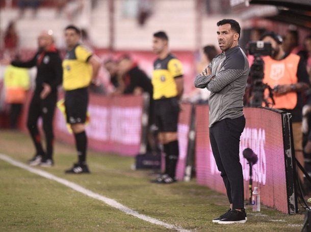 El duro comunicado de la Asociación Argentina de Árbitros contra Carlos Tevez