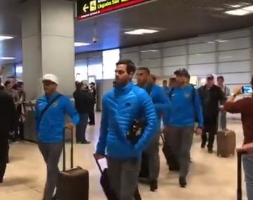 ¡Llegó Boca! Así fue el arribo del Xeneize a Madrid para jugar la Superfinal
