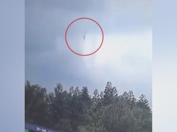 China: así se estrellaba el avión que llevaba 132 personas a bordo