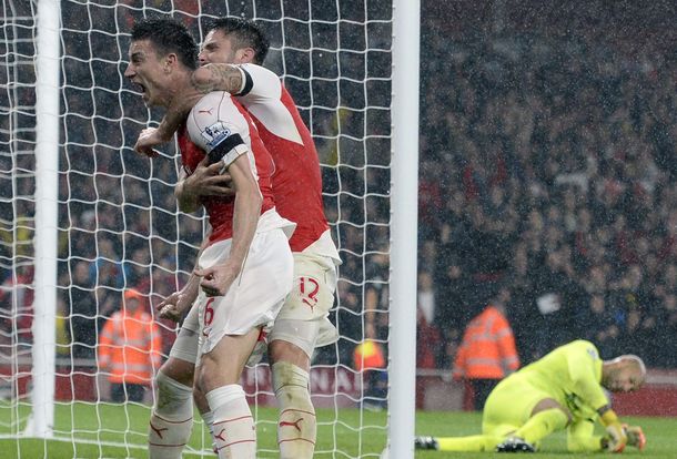 Conmoción en la Premier League: dos jugadores, a punto de confesar su homosexualidad