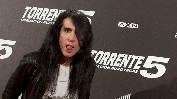 El cantante Mario Vaquerizo tildó de tontas a las mujeres que sufrieron abusos