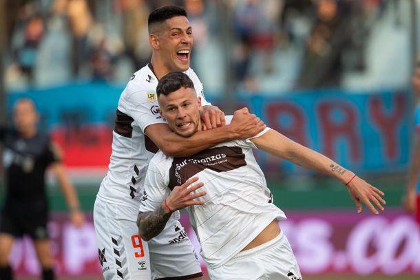 En un duelo clave, Platense venció 2-0 a Arsenal