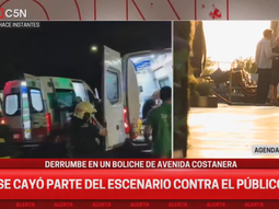 impactante derrumbe de un escenario en un boliche de costanera: 9 heridos y 700 evacuados impactante derrumbe de un escenario en un boliche de costanera: 9 heridos y 700 evacuados