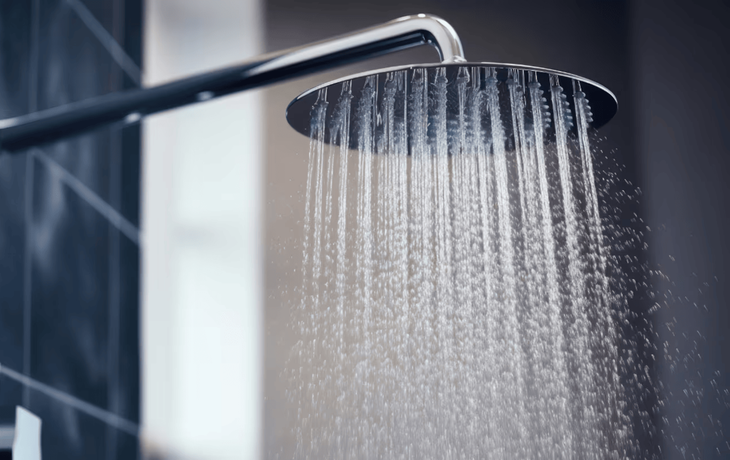 Cuántas veces por semana hay que bañarse, según Harvard.