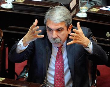 Aníbal Fernández: La Provincia no tiene coronita