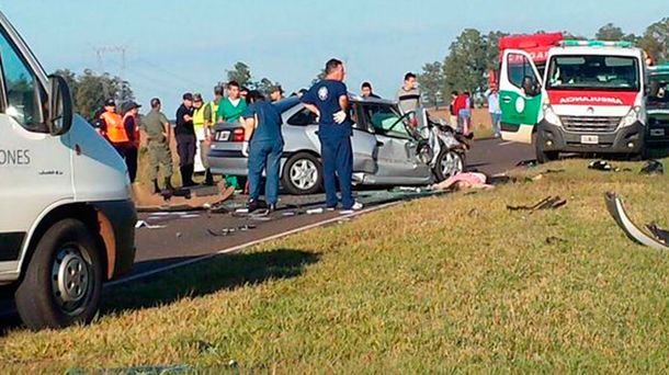 Al menos cinco muertos en un trágico accidente en Corrientes