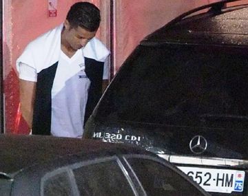Piedra libre: Cristiano Ronaldo hizo pis en plena calle en Saint Tropez