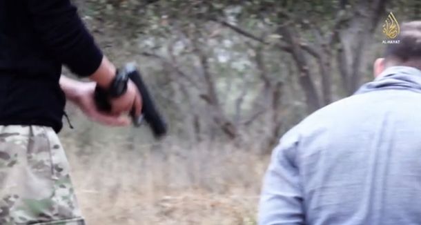 Un video muestra el asesinato de dos agentes rusos a manos de un nene