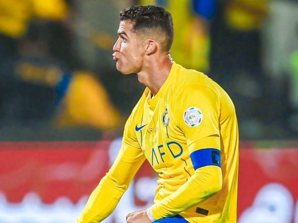 Cristiano Ronaldo podría recibir una multa por su gesto ante los cánticos sobre Messi