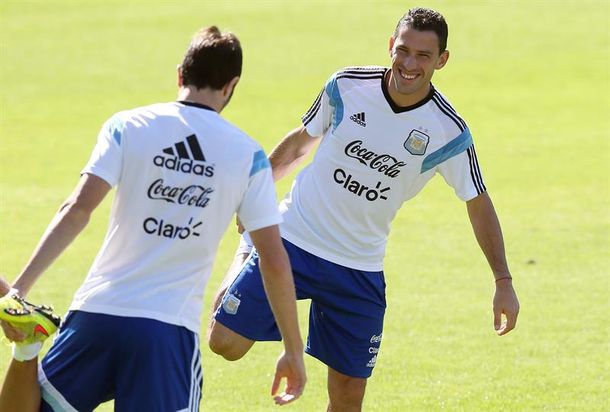 Sorpresa: Maxi Rodríguez fue el reemplazante de Agüero en la práctica