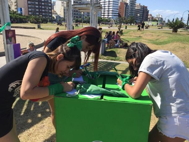 Hacia el 19F: Mar del Plata se tiñó de verde para pedir por el aborto legal