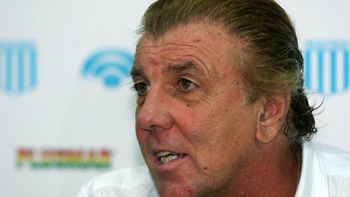 mostaza suena con volver a racing, aunque no lo llamen mostaza suena con volver a racing, aunque no lo llamen