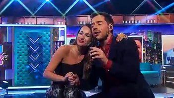 el llanto de pampita en vivo con una cancion de coldplay el llanto de pampita en vivo con una cancion de coldplay