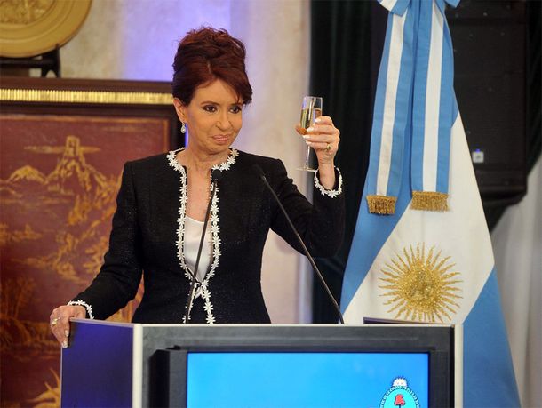Cristina: Cada vez que Argentina descubre un yacimiento, uno no sabe si alegrarse o preocuparse