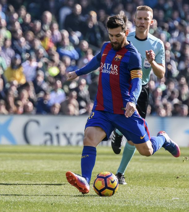 Messi ante el Betis por la Liga española