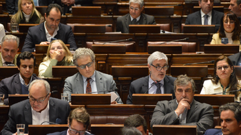 El MEF solicitó ante la Asamblea General aumentar el Tope de Endeudamiento Neto. El MEF solicitó ante la Asamblea General aumentar el Tope de Endeudamiento Neto.