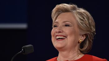 asi se burlo hillary de trump desde su cuenta de twitter y en medio del debate asi se burlo hillary de trump desde su cuenta de twitter y en medio del debate