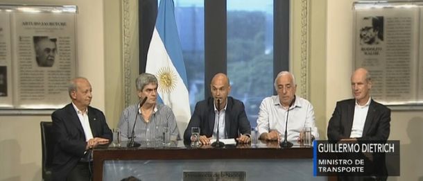 La suba en el transporte es del 100%: el colectivo se fue a $6 y el tren, a $4