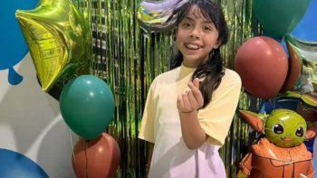 la desilusion de una nena de 9 anos en su cumpleanos: nadie vino la desilusion de una nena de 9 anos en su cumpleanos: nadie vino