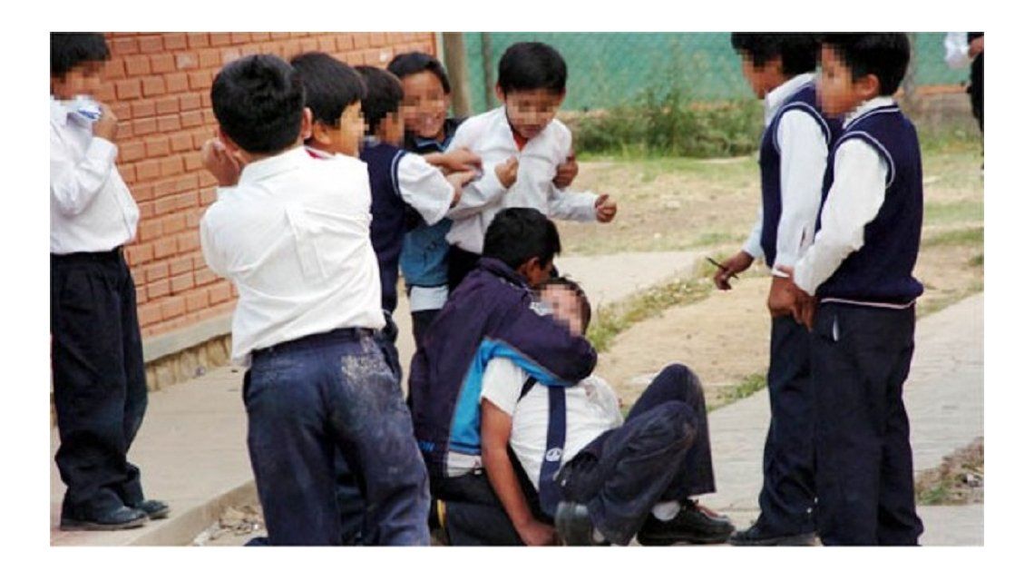 Polémica por el cobro de un seguro contra bullying en las
