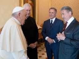 Video: el agradable cruce entre el Papa y Sylvester Stallone en el Vaticano