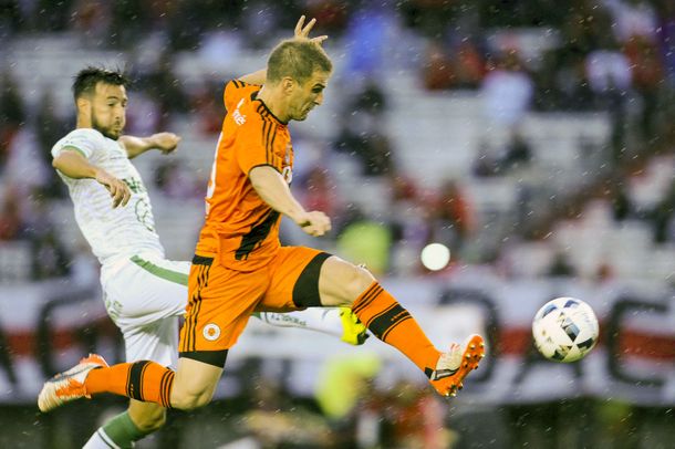 Sarmiento empató sobre el final y se llevó un puntazo ante River en Núñez