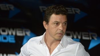 ¿los dirigentes de river debe reforzar el plantel? ¿los dirigentes de river debe reforzar el plantel?