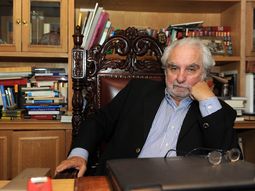 para pacho o ´donnell forster es inteligente, valioso y ha tenido un compromiso politico para pacho o ´donnell forster es inteligente, valioso y ha tenido un compromiso politico