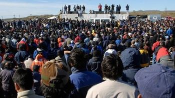 condenan a perpetua a cuatro petroleros por la muerte de un policia condenan a perpetua a cuatro petroleros por la muerte de un policia