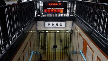 subtes: por falta de dialogo se prolonga el paro en la linea a subtes: por falta de dialogo se prolonga el paro en la linea a