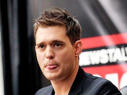 luisana le puso un candado a michael buble luisana le puso un candado a michael buble