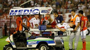 respira huracan: espinoza solo tuvo un traumatismo y podra jugar la final de la sudamericana respira huracan: espinoza solo tuvo un traumatismo y podra jugar la final de la sudamericana