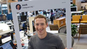 mark zuckerberg tapa la camara de su notebook con una cinta mark zuckerberg tapa la camara de su notebook con una cinta