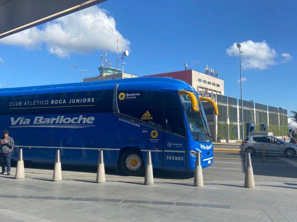 El plantel de Boca regresó al país y espera por su nuevo DT: No hay humo blanco todavía