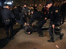 incidentes en espana dejan 142 detenidos y 74 heridos incidentes en espana dejan 142 detenidos y 74 heridos