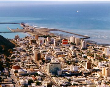 Tenían coronavirus y organizaron una reunión de amigos en su casa