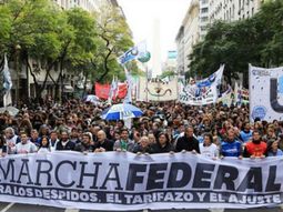 tras la masiva marcha federal, el gobierno convoco a las dos cta tras la masiva marcha federal, el gobierno convoco a las dos cta
