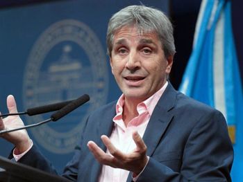 Ministro Luis Caputo.