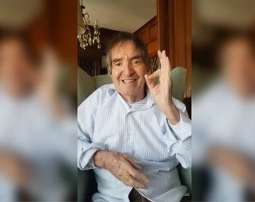 Carlitos Balá, de 92 años, le mandó un mensaje también al gobierno