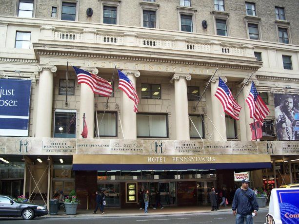 Nueva York despide a un grande: comenzaron a demoler el Hotel Pennsylvania