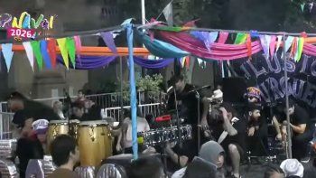 mercedes: el escalofriante momento en el que pararon el festejo del carnaval por el crimen del joven de 18 anos mercedes: el escalofriante momento en el que pararon el festejo del carnaval por el crimen del joven de 18 anos