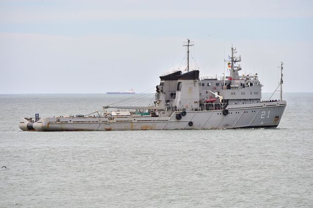 El buque Puerto Argentino partió de Comodoro para buscar al submarino